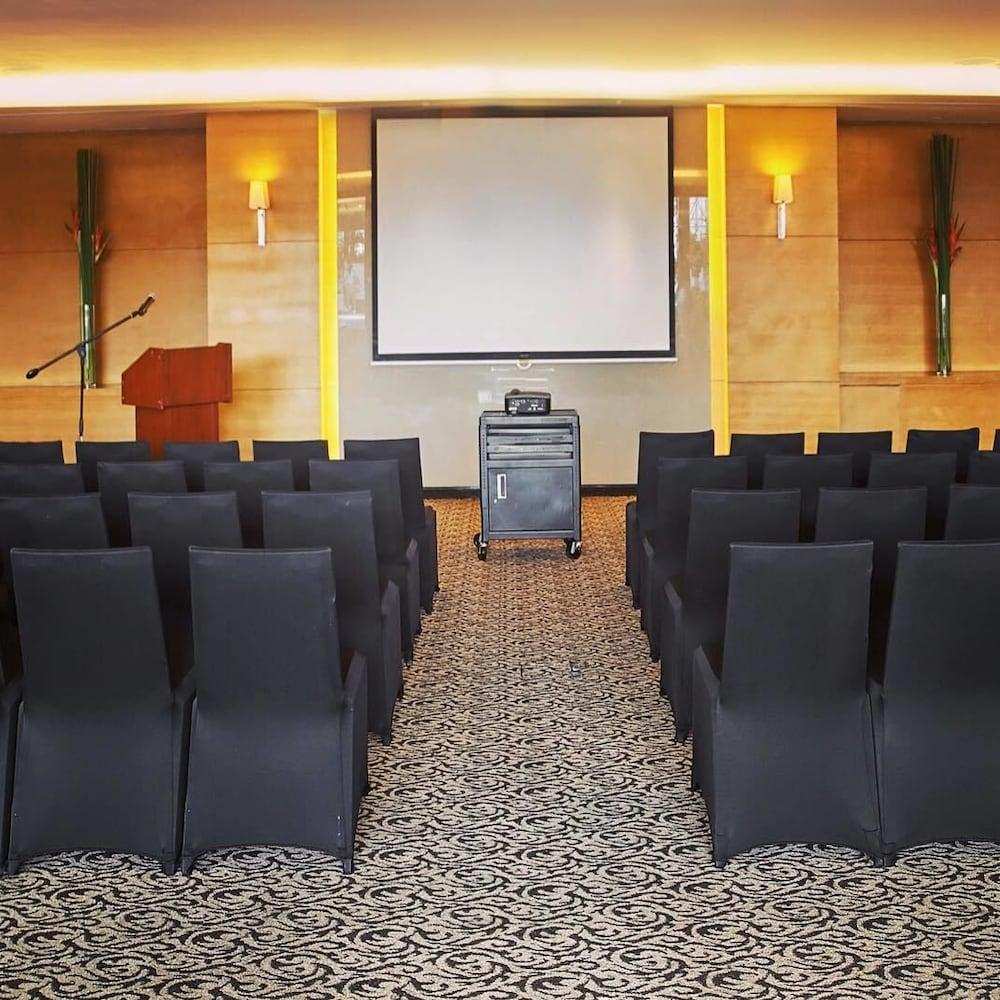 Quest Serviced Residences Cebu Εξωτερικό φωτογραφία