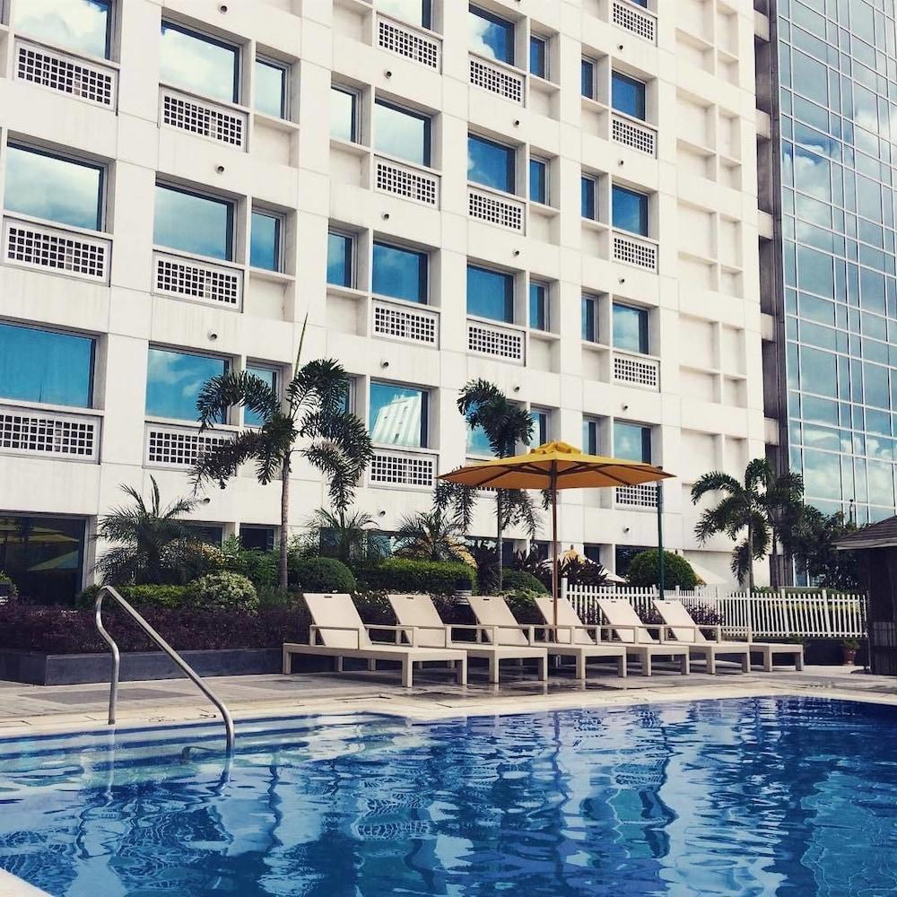 Quest Serviced Residences Cebu Εξωτερικό φωτογραφία