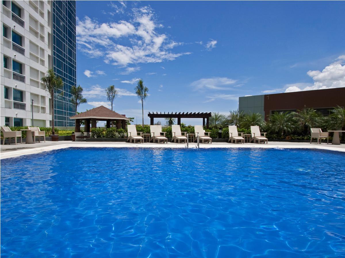 Quest Serviced Residences Cebu Εξωτερικό φωτογραφία